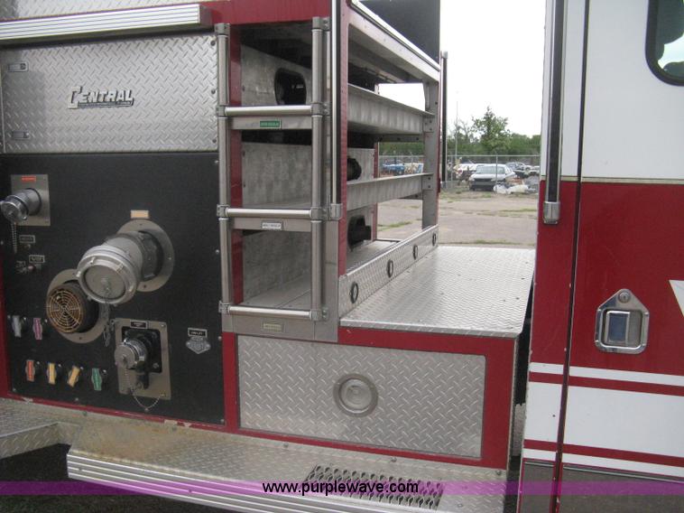 image for item H5462 2000 HME 1871 fire truck