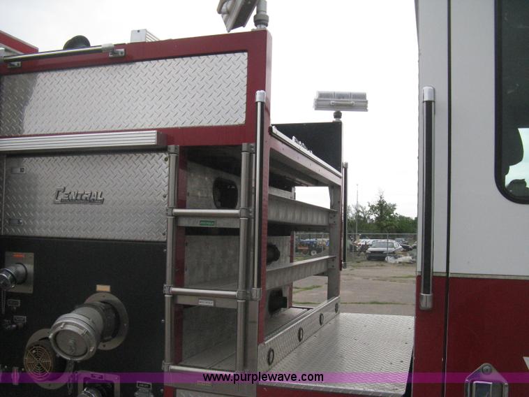 image for item H5462 2000 HME 1871 fire truck
