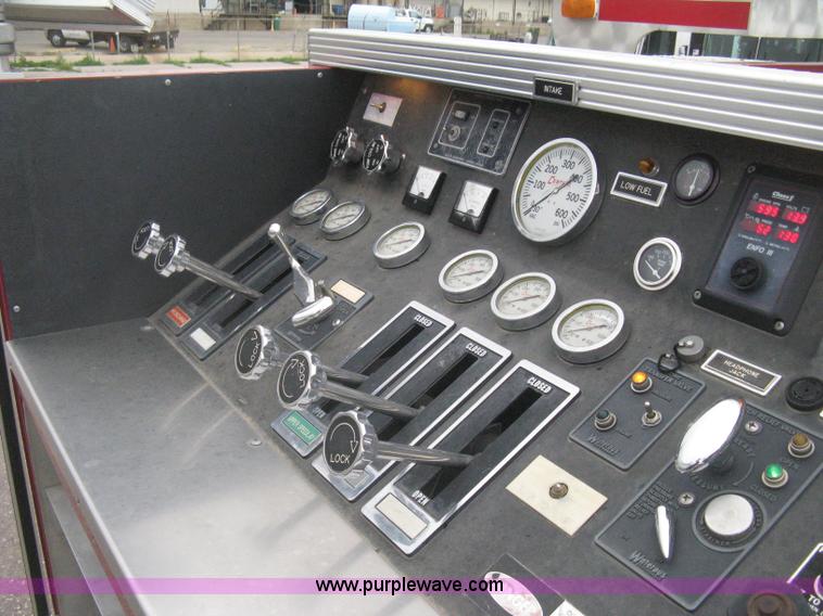 image for item H5462 2000 HME 1871 fire truck