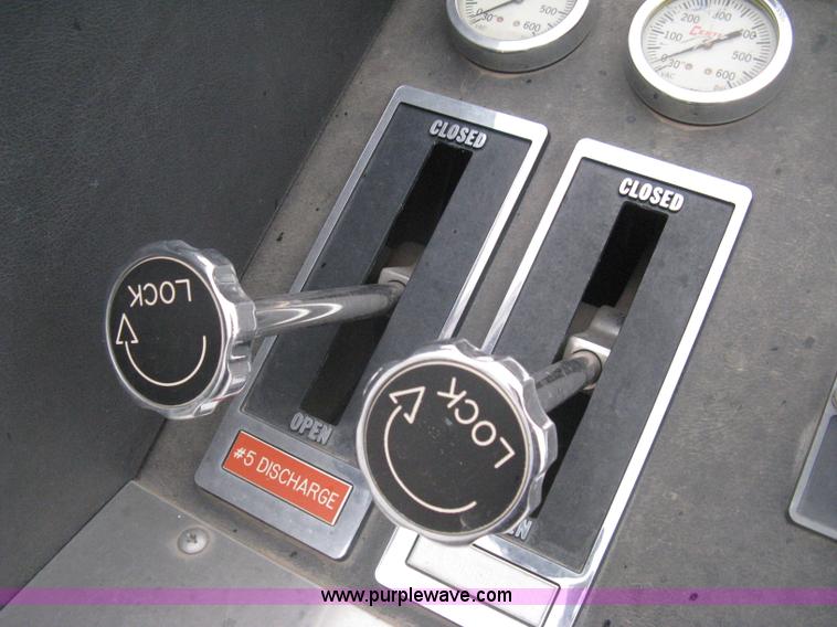 image for item H5462 2000 HME 1871 fire truck