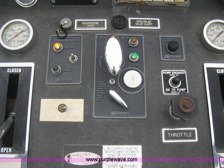 image for item H5462 2000 HME 1871 fire truck