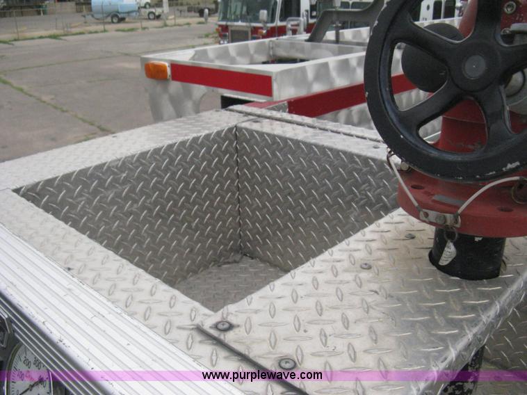 image for item H5462 2000 HME 1871 fire truck
