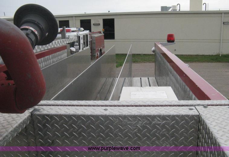 image for item H5462 2000 HME 1871 fire truck