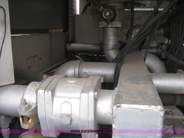 image for item H5462 2000 HME 1871 fire truck