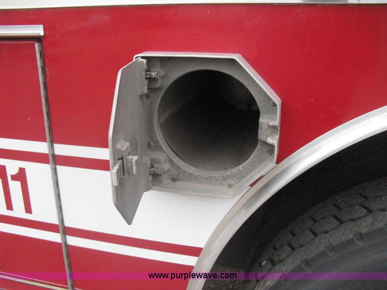 image for item H5462 2000 HME 1871 fire truck