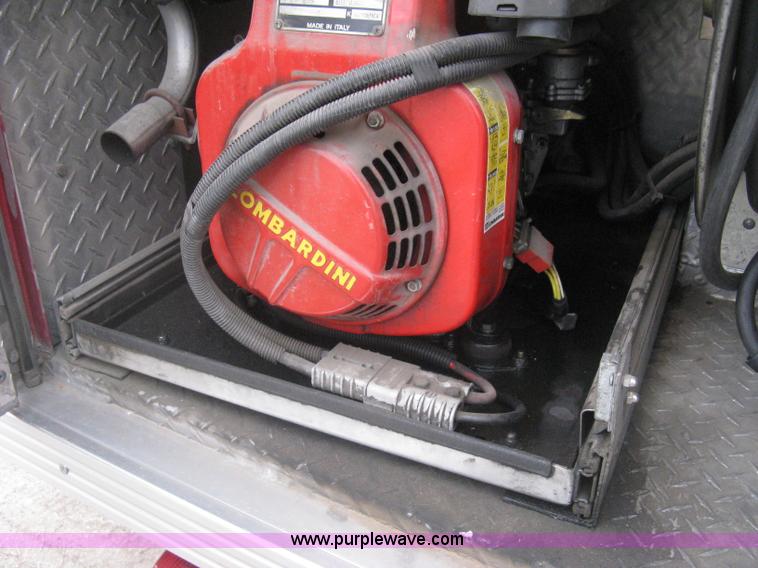 image for item H5462 2000 HME 1871 fire truck