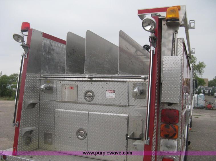 image for item H5462 2000 HME 1871 fire truck