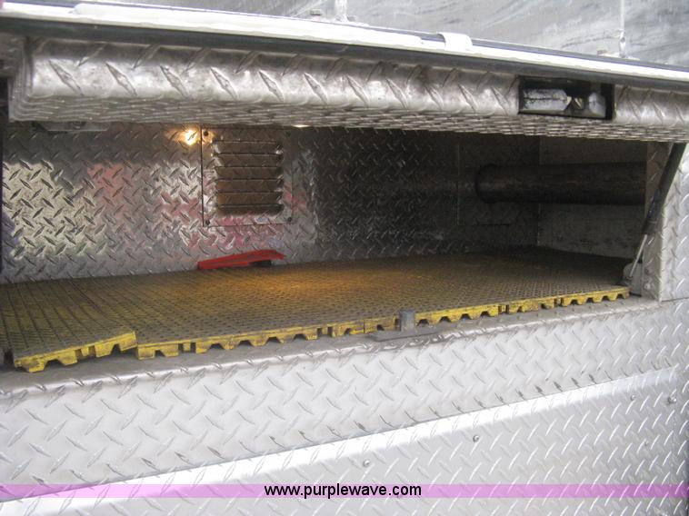 image for item H5462 2000 HME 1871 fire truck