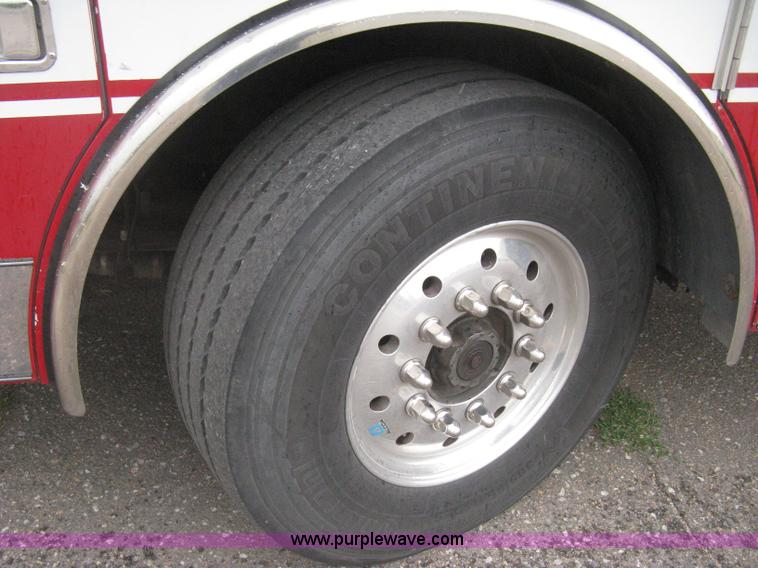 image for item H5462 2000 HME 1871 fire truck