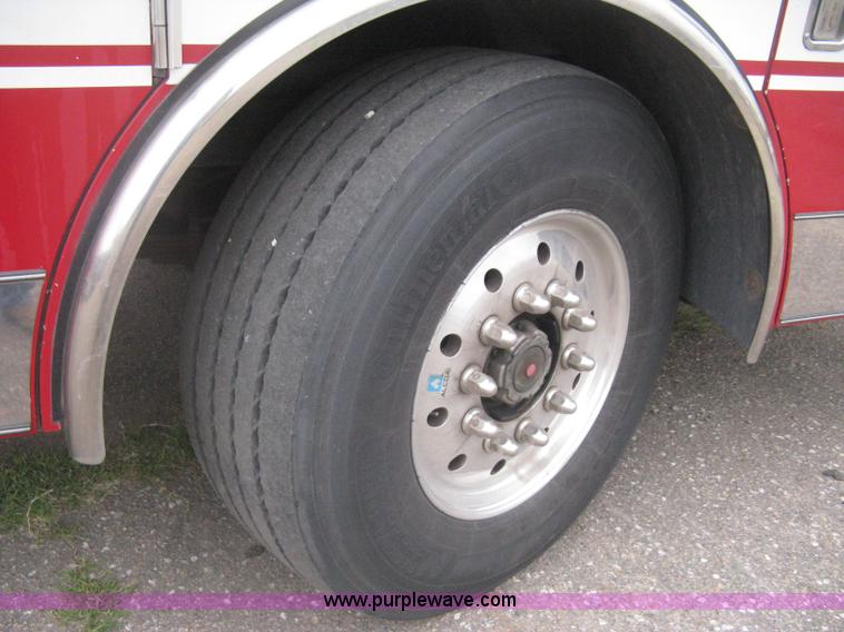 image for item H5462 2000 HME 1871 fire truck