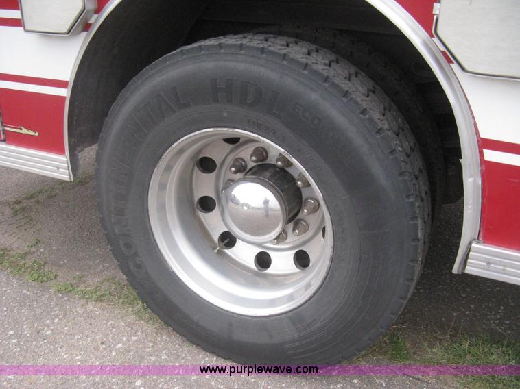 image for item H5462 2000 HME 1871 fire truck