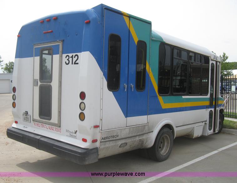 image for item H5463 2003 Ford Econoline E450 Aerotech transit vehicle