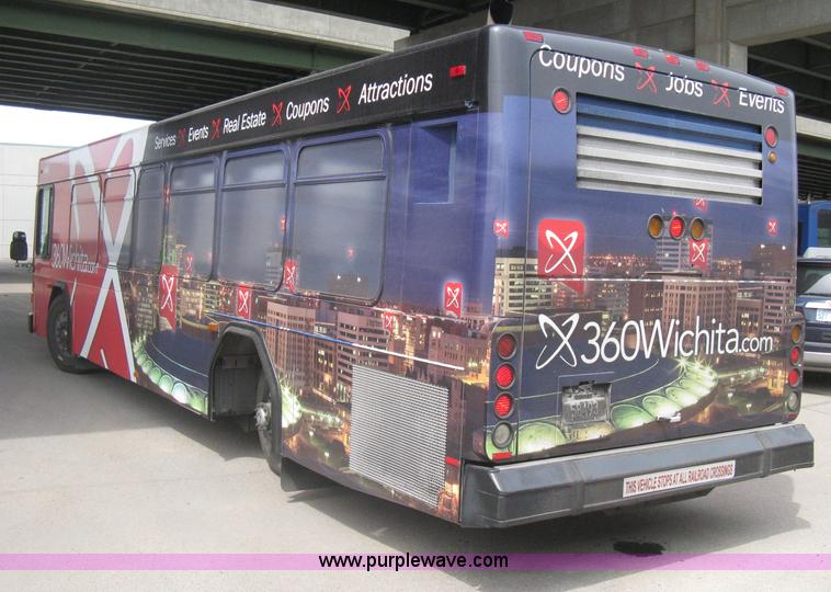 image for item H5464 2002 Gillig Low Floor 35' transit bus