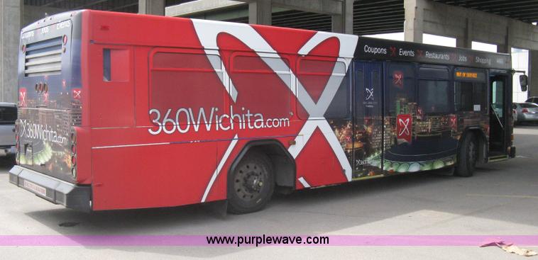 image for item H5464 2002 Gillig Low Floor 35' transit bus