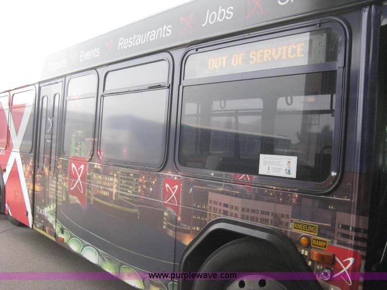 image for item H5464 2002 Gillig Low Floor 35' transit bus