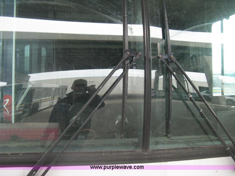 image for item H5464 2002 Gillig Low Floor 35' transit bus