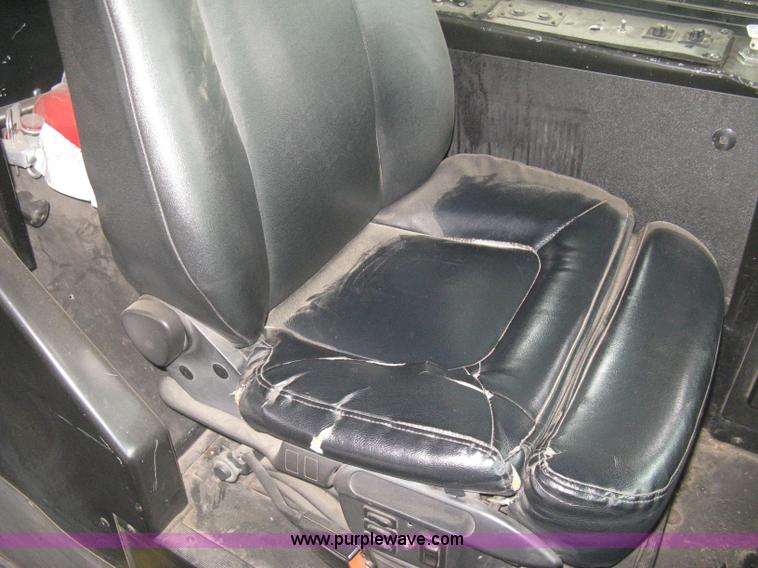 image for item H5464 2002 Gillig Low Floor 35' transit bus