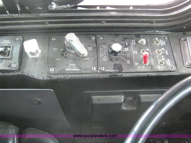 image for item H5464 2002 Gillig Low Floor 35' transit bus