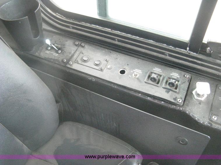 image for item H5464 2002 Gillig Low Floor 35' transit bus