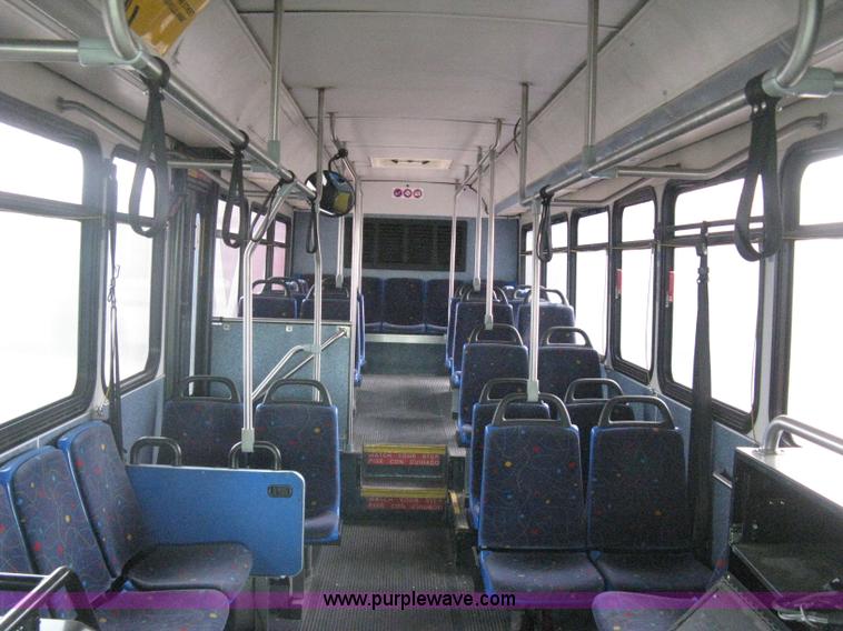 image for item H5464 2002 Gillig Low Floor 35' transit bus