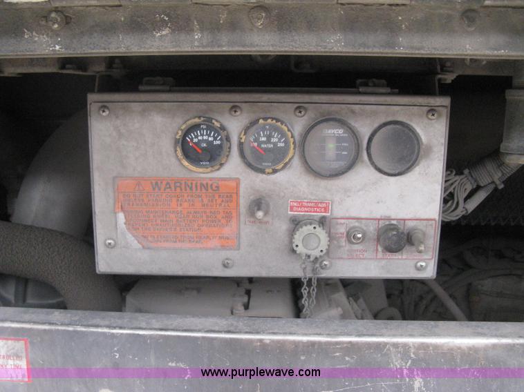 image for item H5464 2002 Gillig Low Floor 35' transit bus