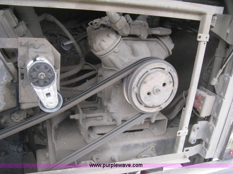 image for item H5464 2002 Gillig Low Floor 35' transit bus