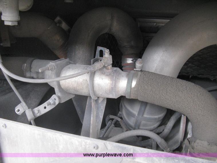 image for item H5464 2002 Gillig Low Floor 35' transit bus