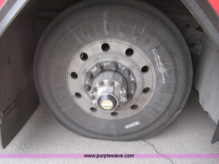 image for item H5464 2002 Gillig Low Floor 35' transit bus