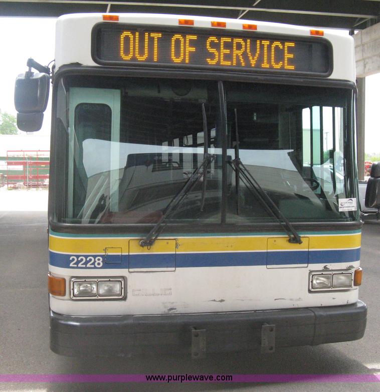 image for item H5465 2002 Gillig Low Floor G22B102N4 transit bus