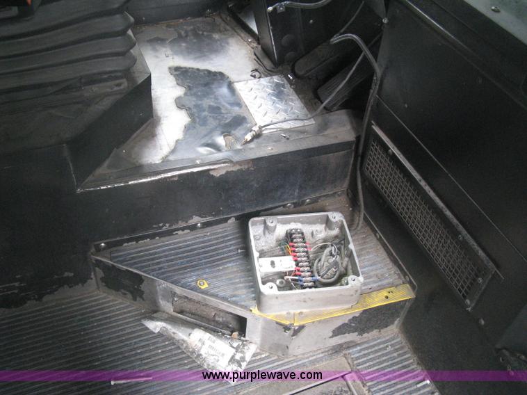 image for item H5465 2002 Gillig Low Floor G22B102N4 transit bus