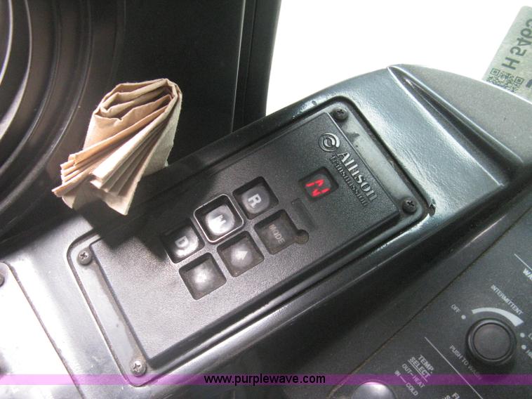 image for item H5465 2002 Gillig Low Floor G22B102N4 transit bus