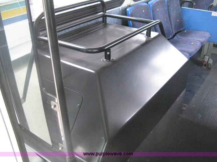 image for item H5465 2002 Gillig Low Floor G22B102N4 transit bus