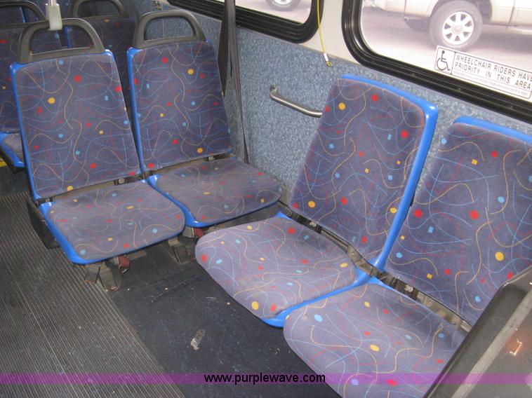 image for item H5465 2002 Gillig Low Floor G22B102N4 transit bus