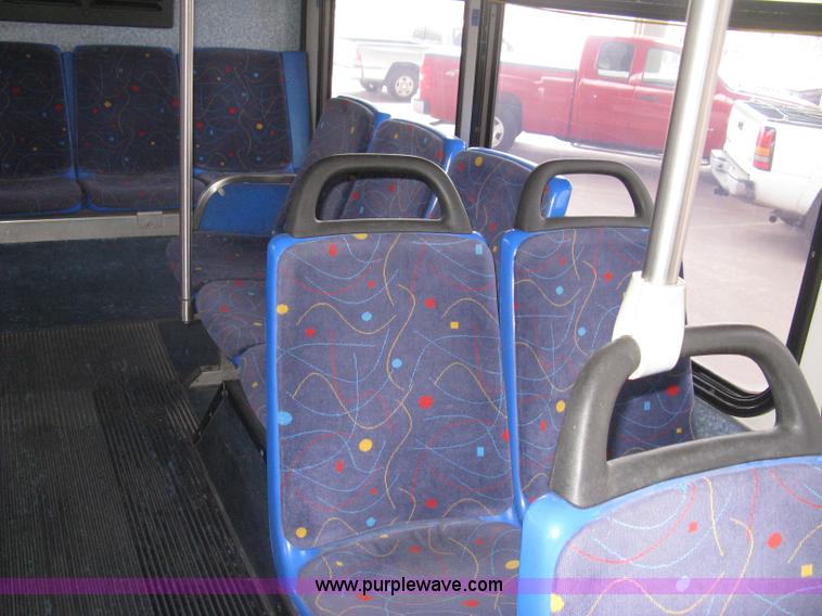 image for item H5465 2002 Gillig Low Floor G22B102N4 transit bus