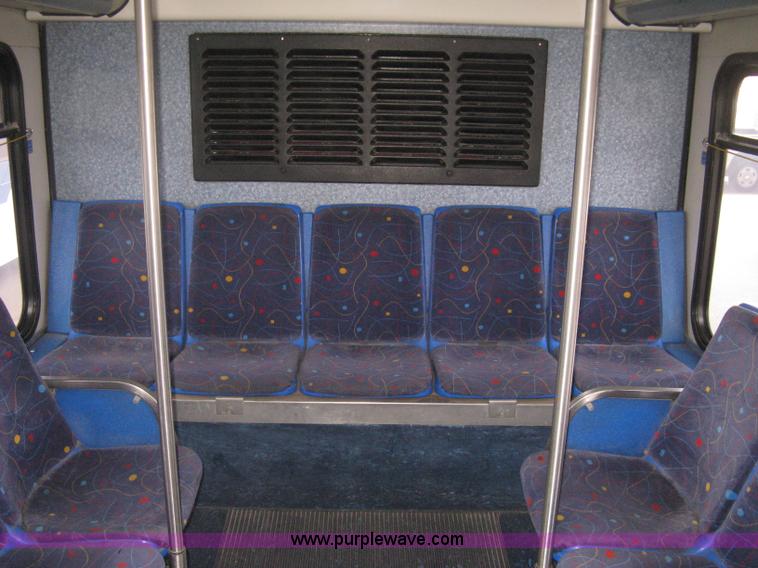 image for item H5465 2002 Gillig Low Floor G22B102N4 transit bus