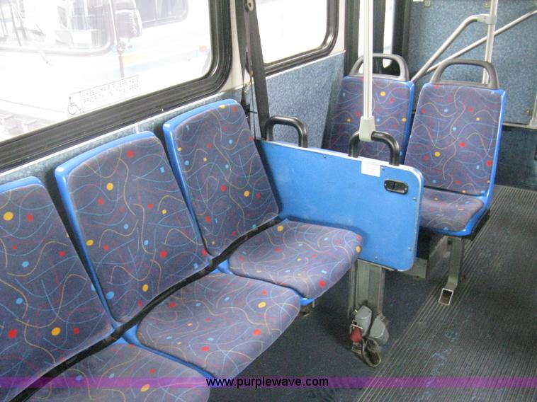 image for item H5465 2002 Gillig Low Floor G22B102N4 transit bus