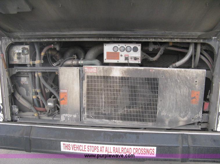 image for item H5465 2002 Gillig Low Floor G22B102N4 transit bus