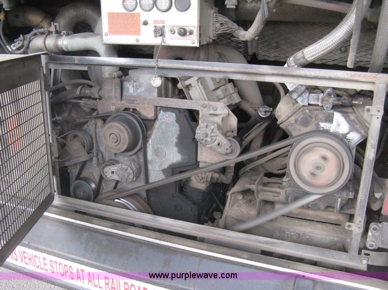 image for item H5465 2002 Gillig Low Floor G22B102N4 transit bus