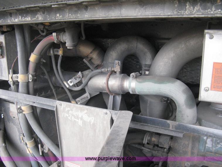 image for item H5465 2002 Gillig Low Floor G22B102N4 transit bus