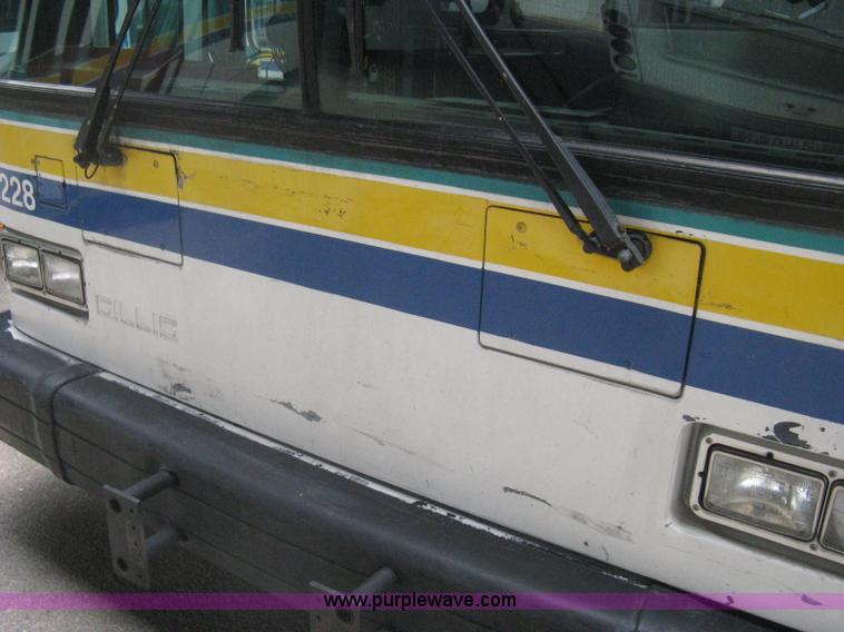 image for item H5465 2002 Gillig Low Floor G22B102N4 transit bus