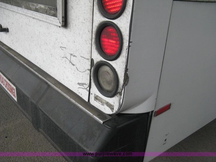 image for item H5465 2002 Gillig Low Floor G22B102N4 transit bus