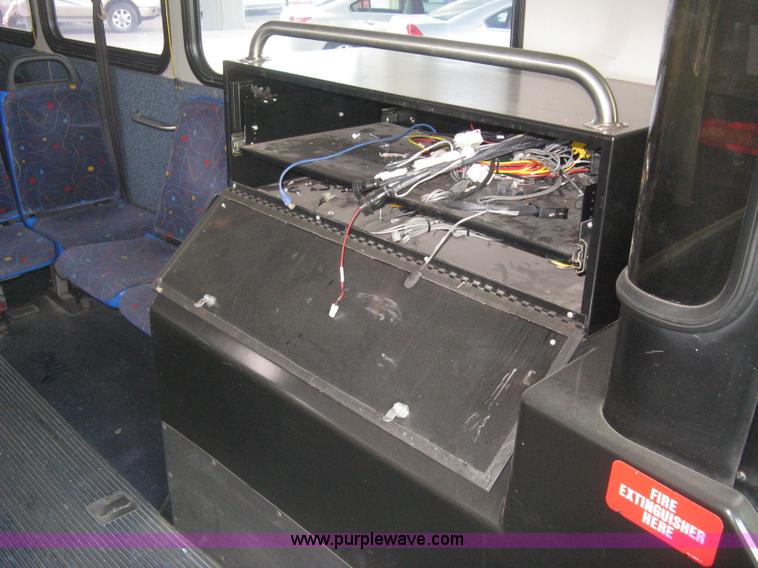 image for item H5466 2002 Gillig Low Floor G22B102N4 transit bus