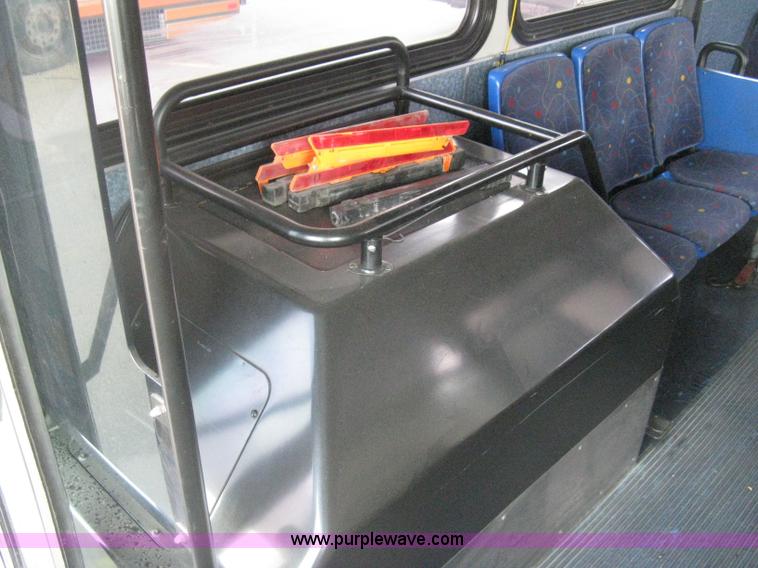 image for item H5466 2002 Gillig Low Floor G22B102N4 transit bus