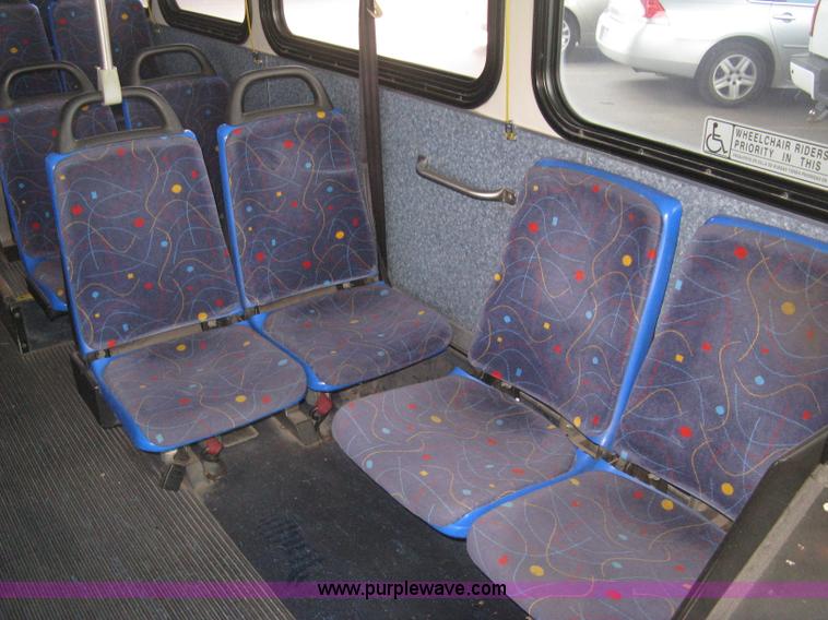image for item H5466 2002 Gillig Low Floor G22B102N4 transit bus