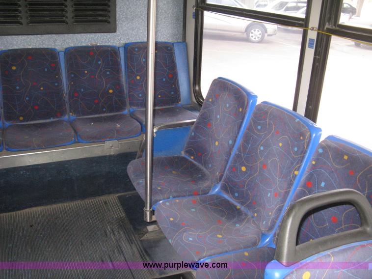 image for item H5466 2002 Gillig Low Floor G22B102N4 transit bus