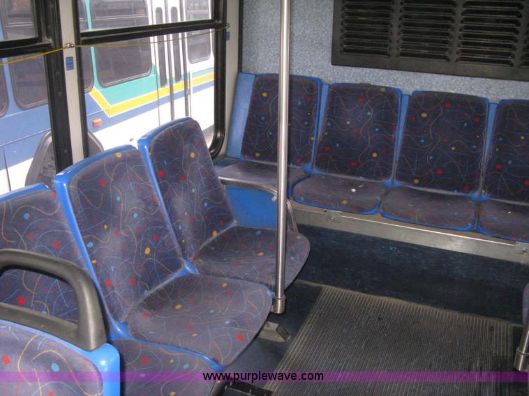 image for item H5466 2002 Gillig Low Floor G22B102N4 transit bus