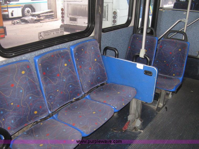 image for item H5466 2002 Gillig Low Floor G22B102N4 transit bus