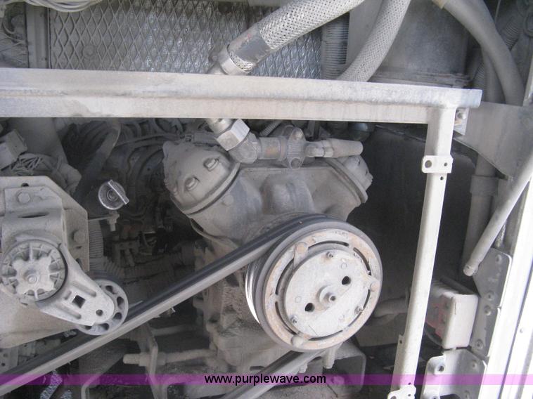 image for item H5466 2002 Gillig Low Floor G22B102N4 transit bus