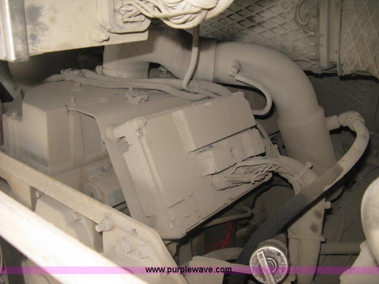 image for item H5466 2002 Gillig Low Floor G22B102N4 transit bus