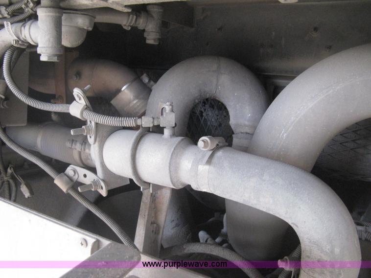 image for item H5466 2002 Gillig Low Floor G22B102N4 transit bus